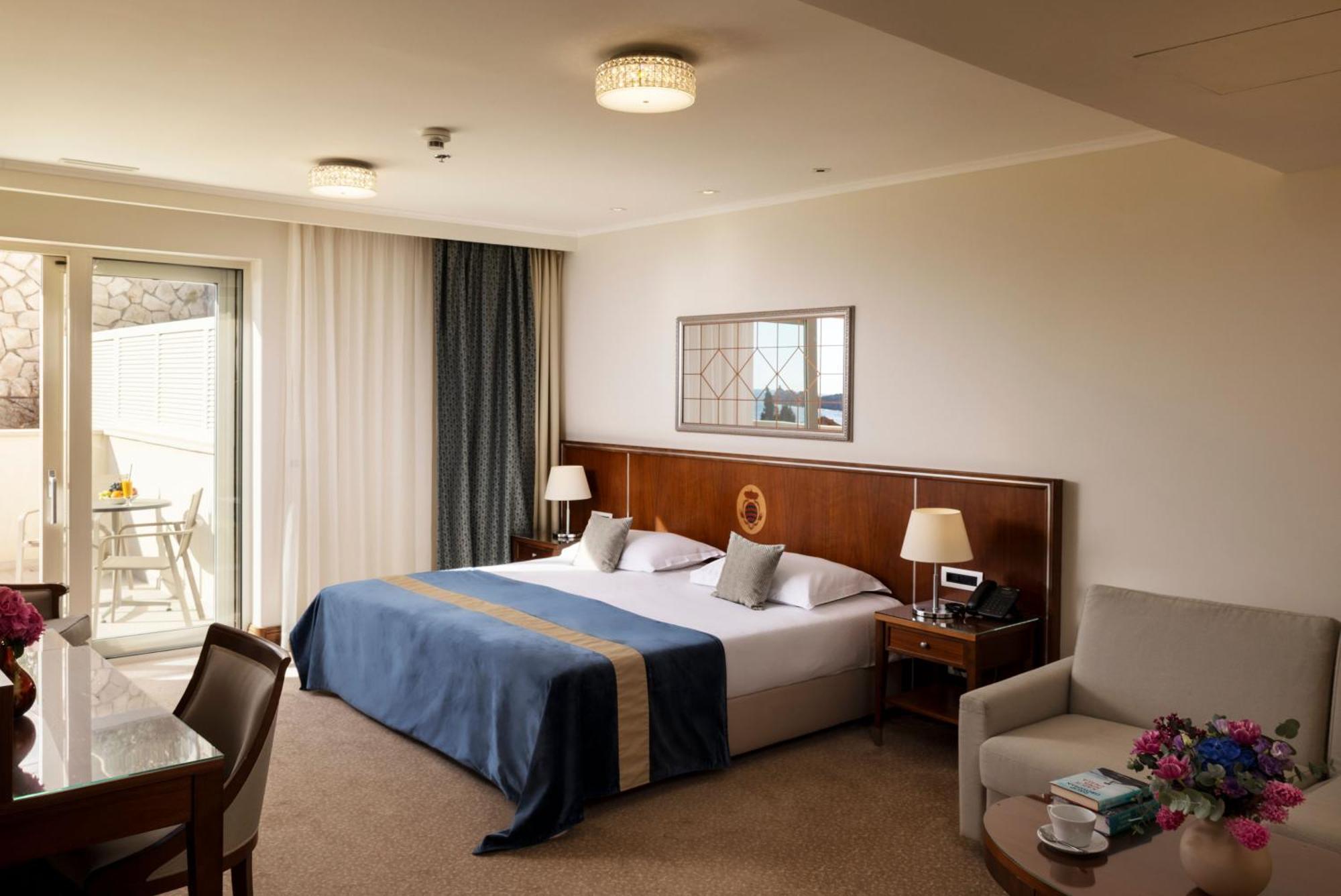 Hotel More (Adults Only) Dubrovnik Ngoại thất bức ảnh A room at the Dan Hotel